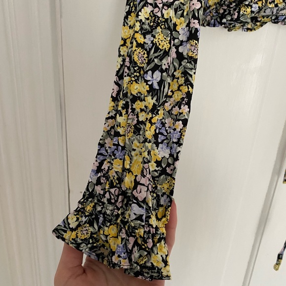 cute and summery shirt - Picture 3 of 5